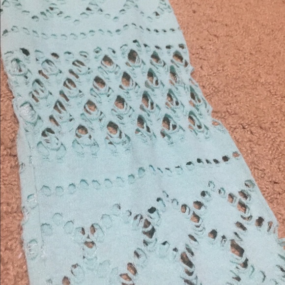 cutout shirt - Picture 3 of 3